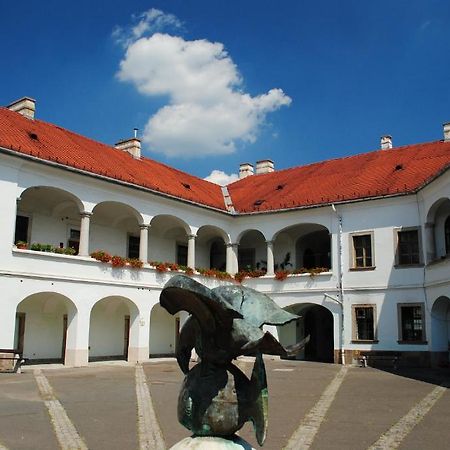Dobo Teri Apartman Eger Exterior foto