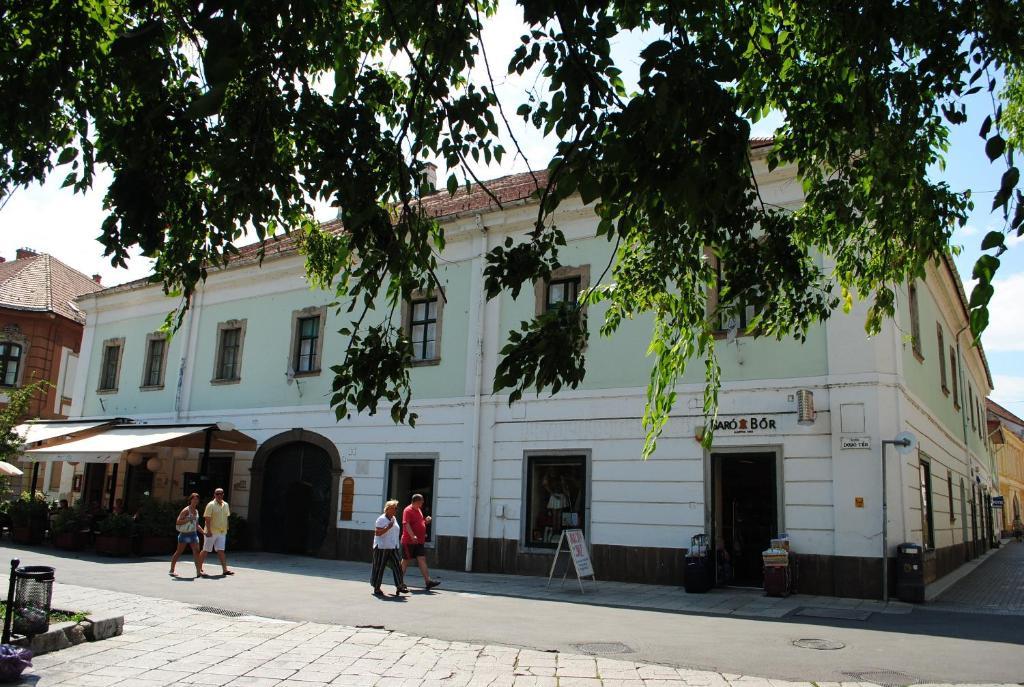 Dobo Teri Apartman Eger Exterior foto